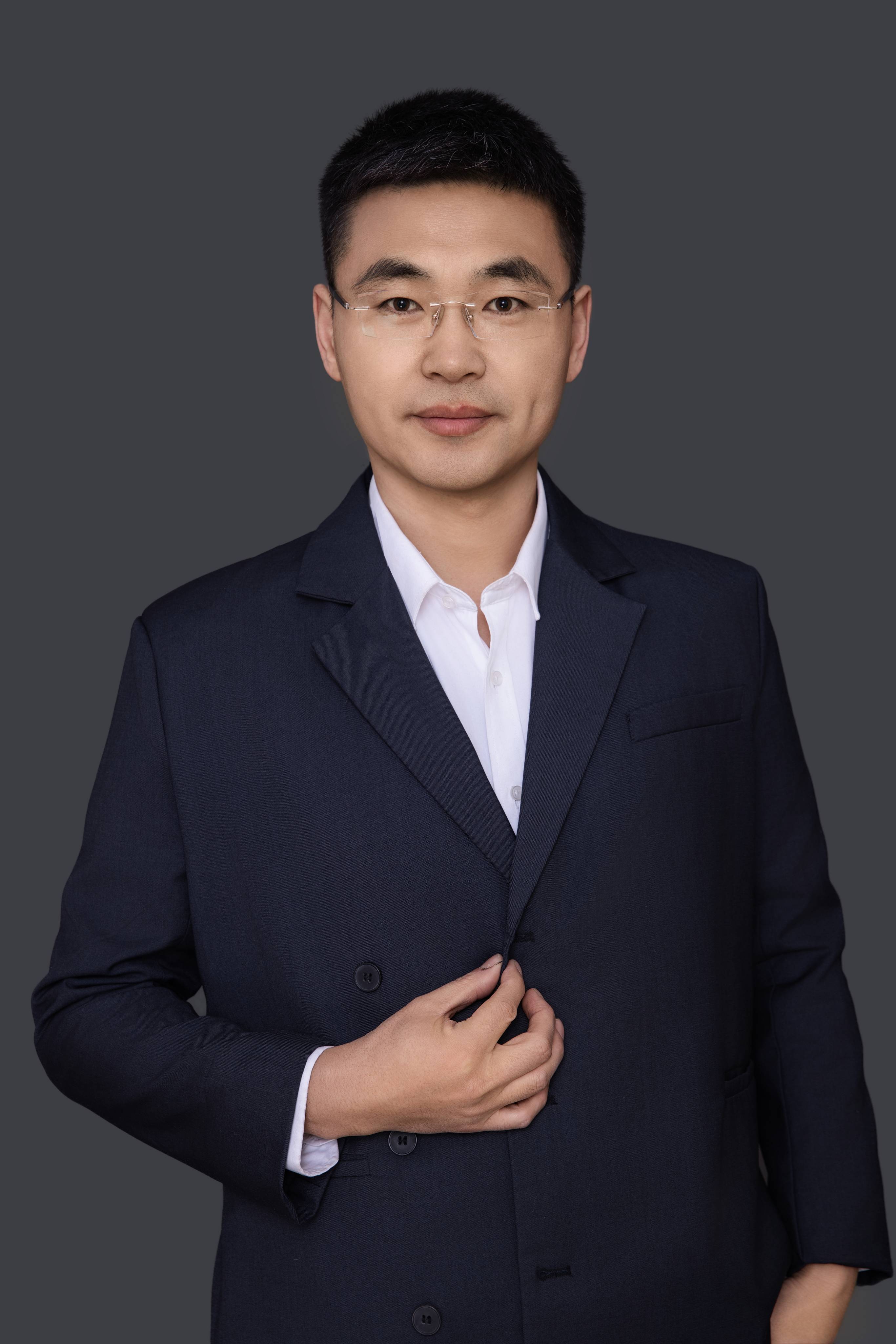 毕经毅